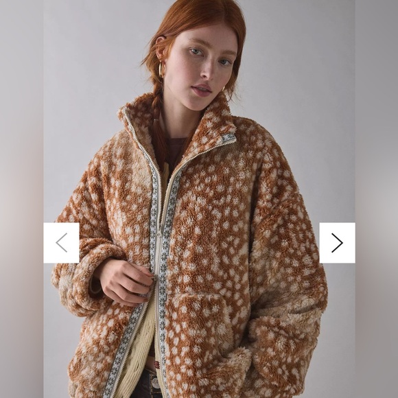 Urban Outfitters Jackets & Blazers - NWOT BDG Mae Printed Piled Fleece Zip-Up Jacket | Large | Color: Fawn Print